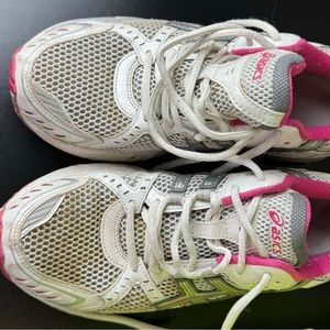 ASICS T1B8N pink and grey